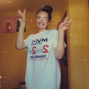 Meet your Posher, Allison and